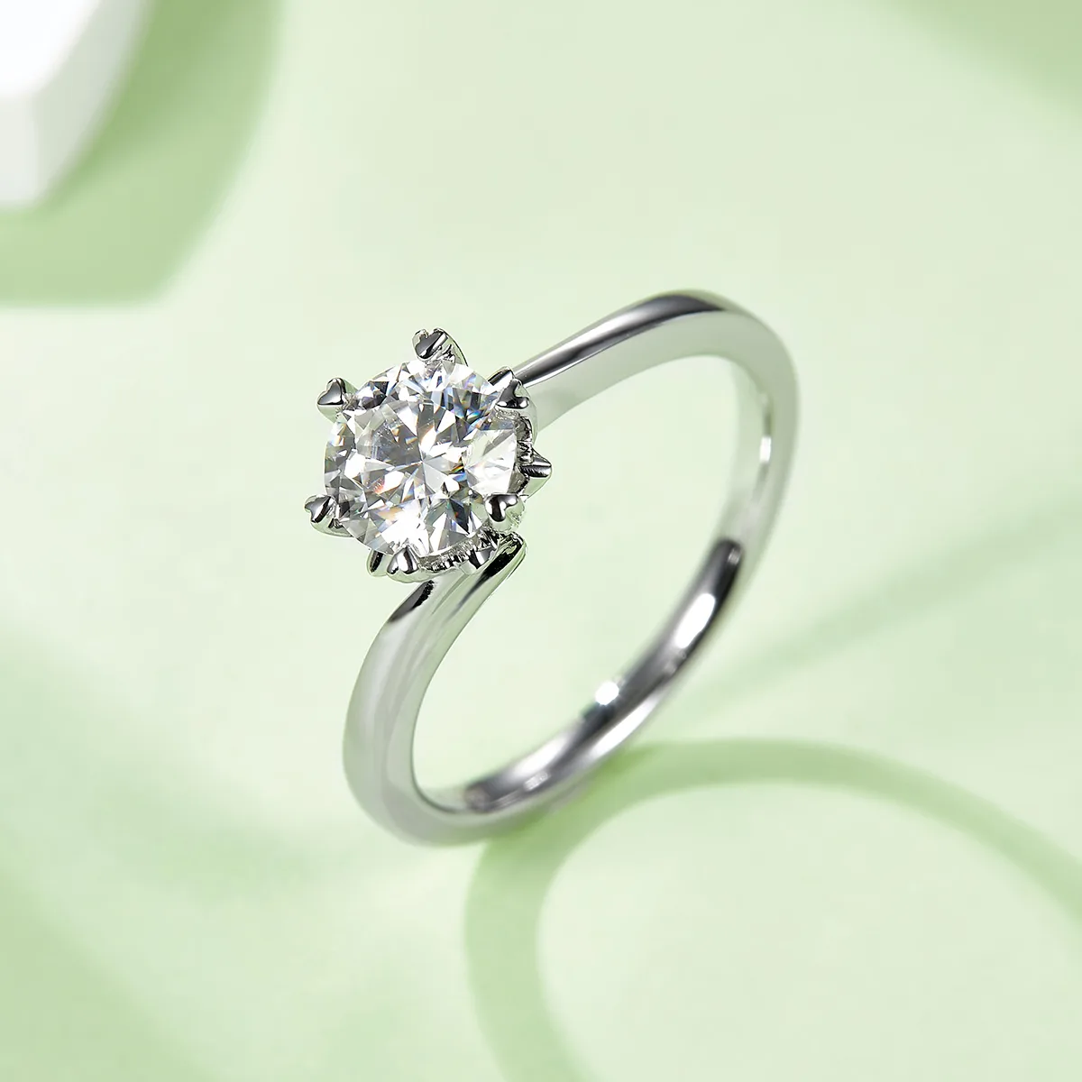 Twisted-Band Classic Snowflake S925 White-Gold-Plated Silver Moissanite Proposal Ring Women's Ring 1ct D