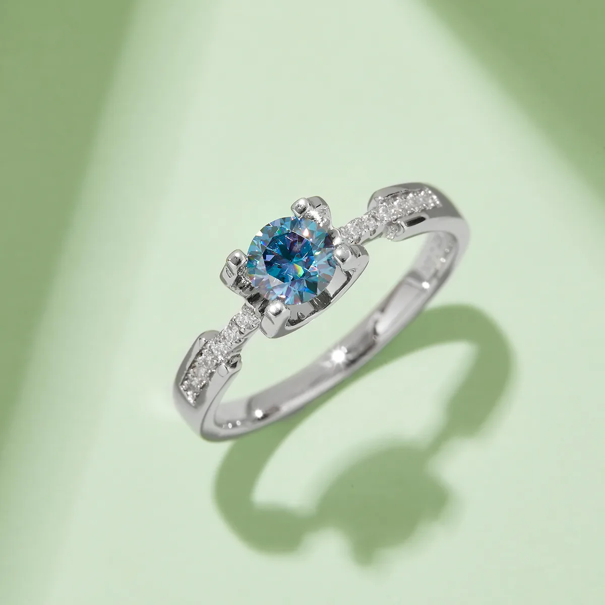 Micro-Pavé Ox Small S925 White-Gold-Plated Silver Moissanite Engagement Ring Women's Ring 0.5ct D