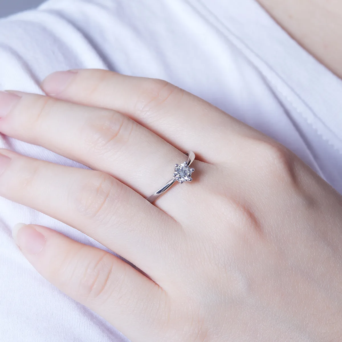Straight-Band Six-Prong S925 White-Gold-Plated Silver Moissanite Wedding Band Women's Ring 0.5ct D