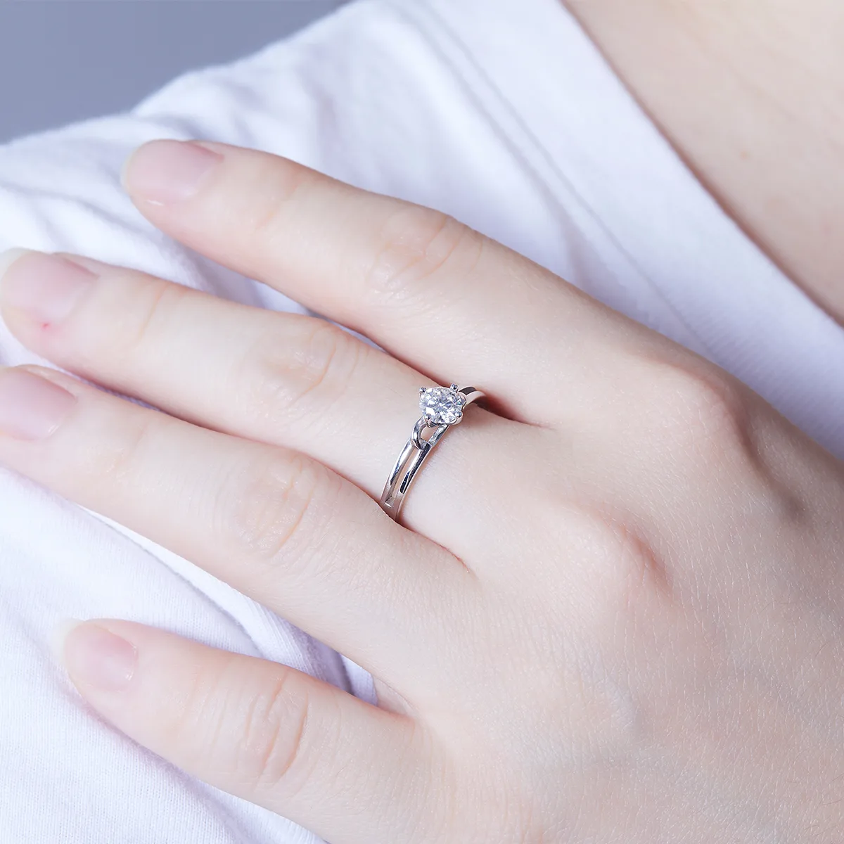 Twisted-Band Bow S925 White-Gold-Plated Silver Moissanite Proposal Ring Women's Ring 0.5ct D