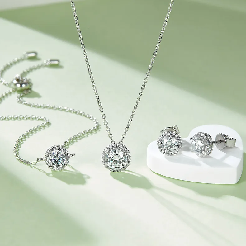 Deluxe Round Bezel S925 White-Gold-Plated Silver Moissanite Pendant Stud Earrings Jewelry Set