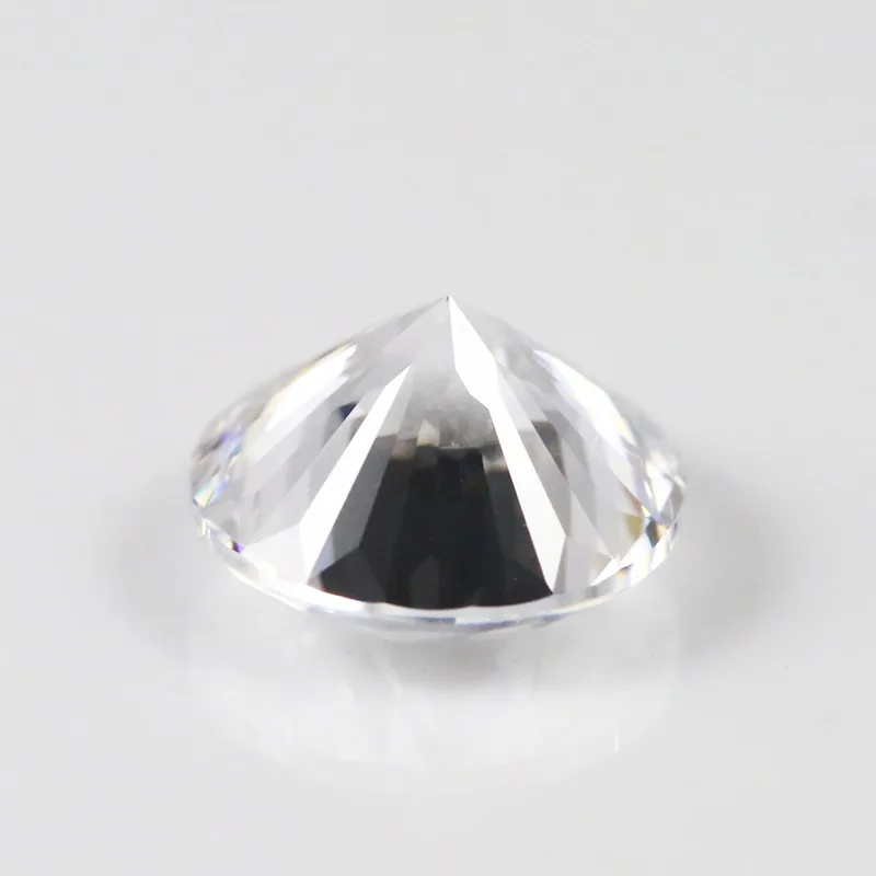 Moissanite Round Super White Flower