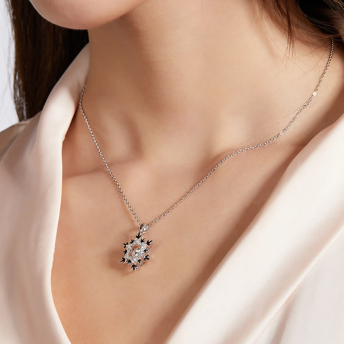 Spirit Women's S925 White-Gold-Plated Silver Moissanite Necklace 0.5ct D