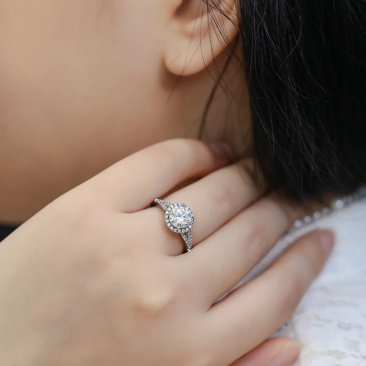 Double-Band Round Bezel S925 White-Gold-Plated Silver Moissanite Wedding Band Women's Ring 1.5ct D