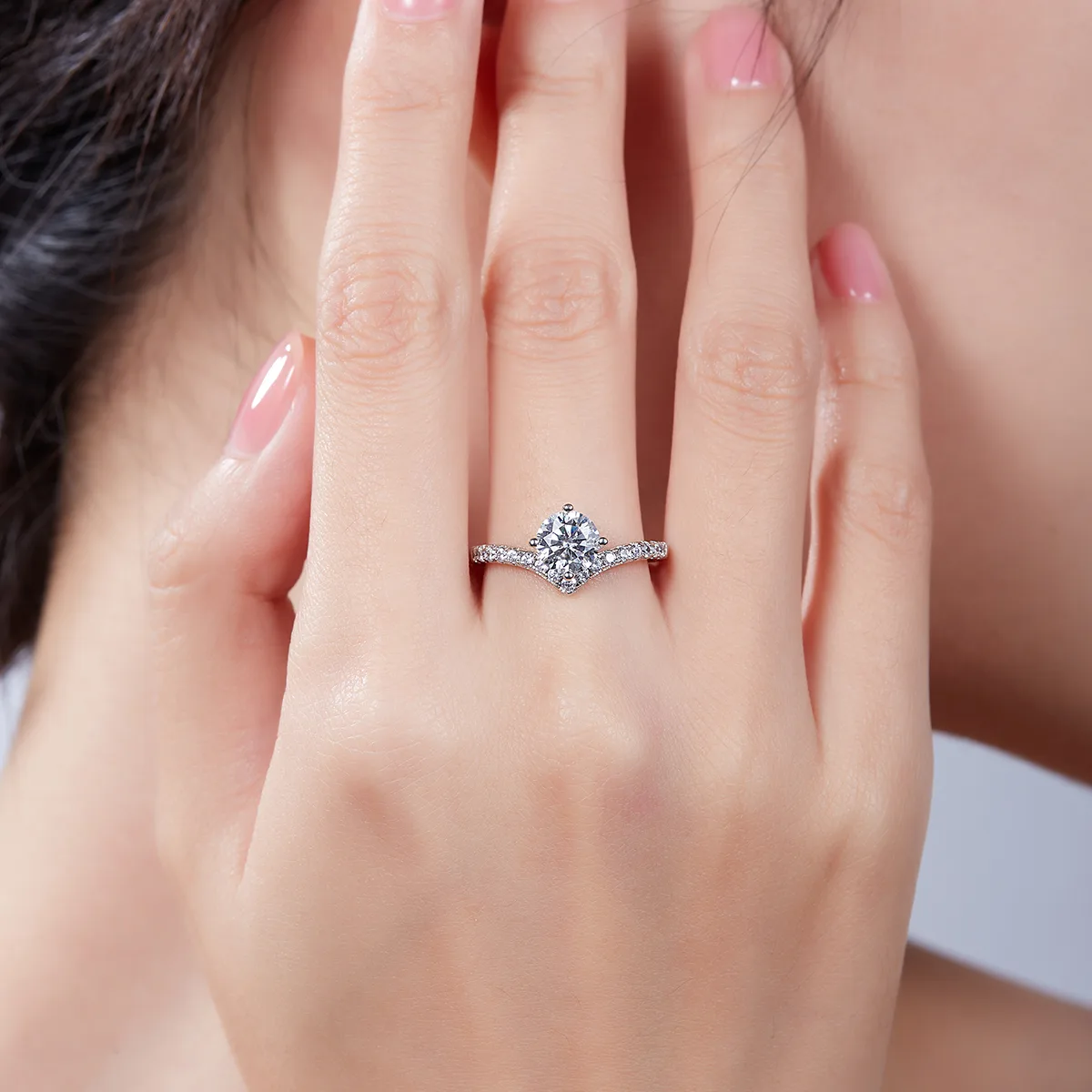 V Band Ring S925 White-Gold-Plated Silver Moissanite Wedding Band Women