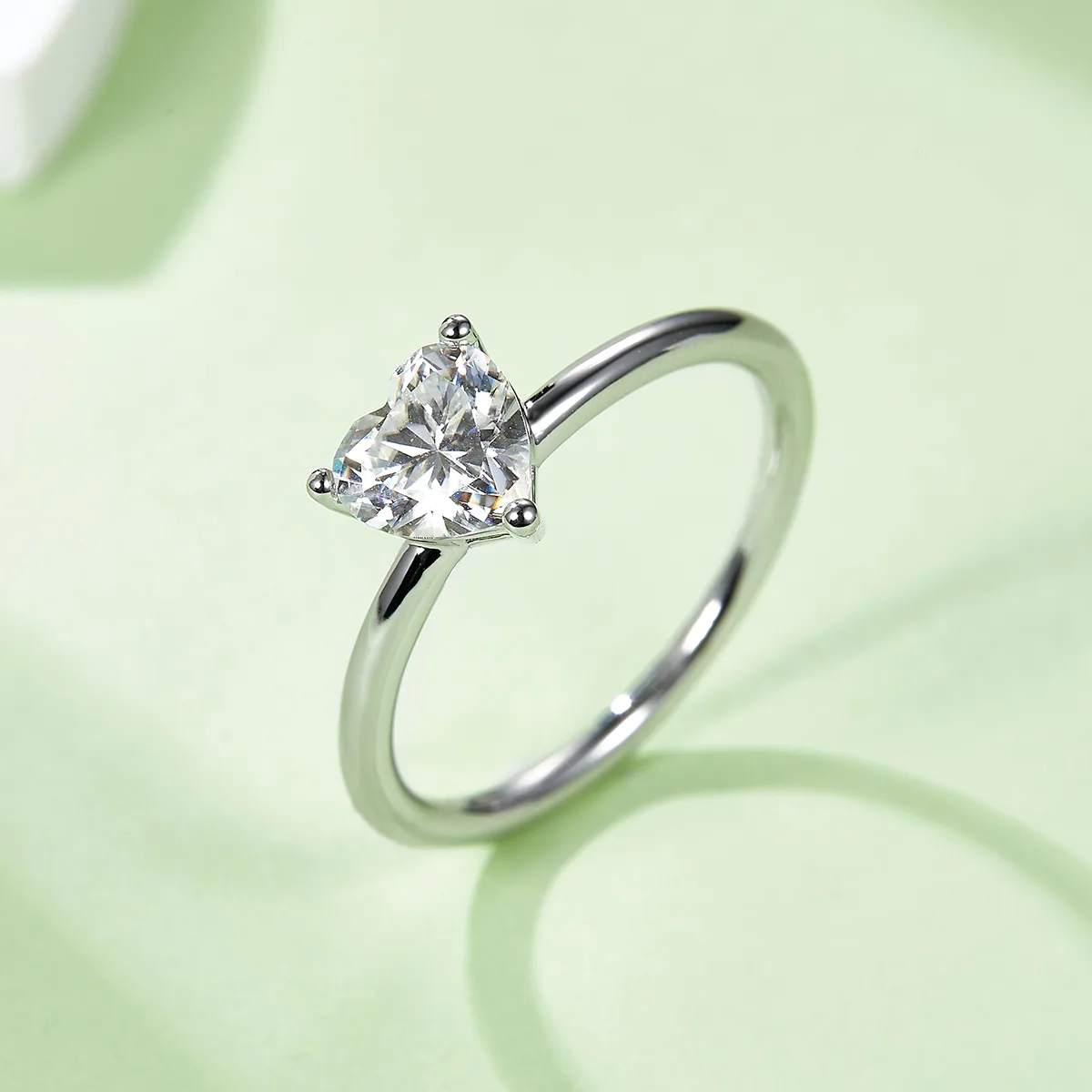 Classic Heart S925 White-Gold-Plated Silver Moissanite Wedding Band Women's Ring 1.0ct D