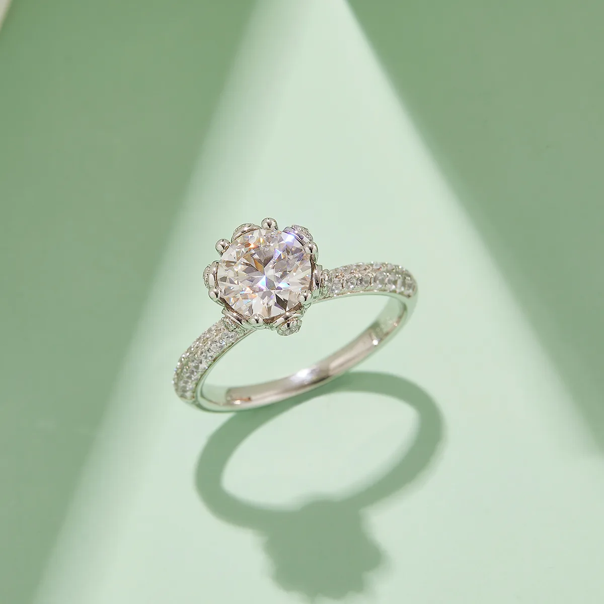 Straight-Band Luxury Pavé Flora S925 White-Gold-Plated Silver Moissanite Proposal Ring Women's Ring 1.5ct D