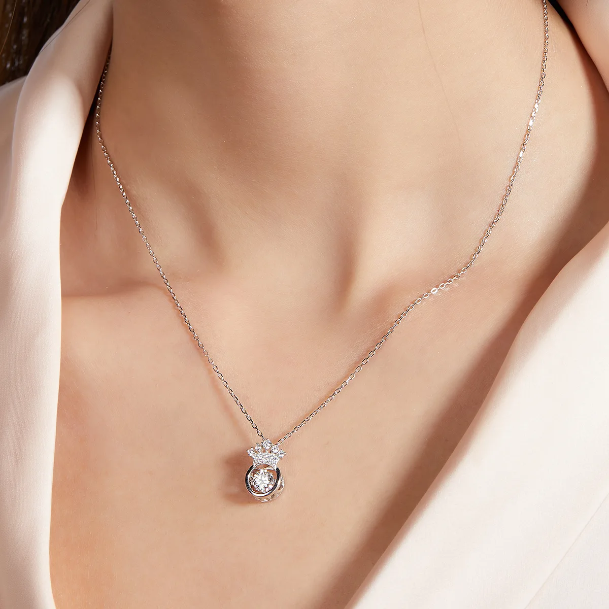 Spirit Crown S925 White-Gold-Plated Silver Moissanite Necklace 0.5ct D