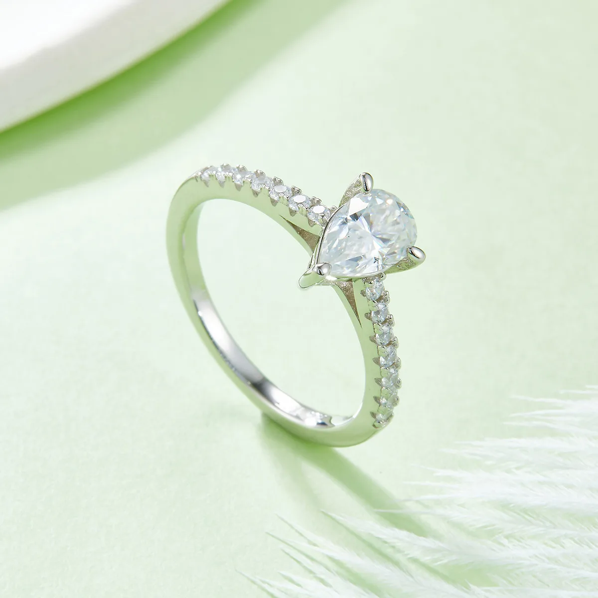 Micro-Pavé Pear S925 White-Gold-Plated Silver Moissanite Engagement Ring Women's Ring 1.0ct D