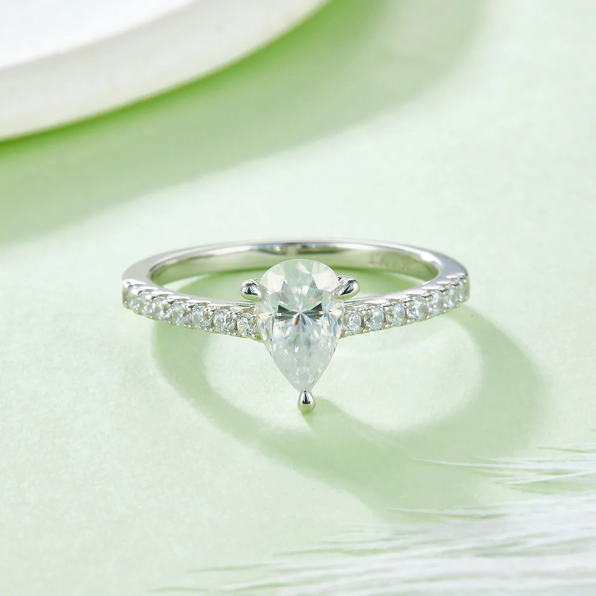 Micro-Pavé Pear S925 White-Gold-Plated Silver Moissanite Engagement Ring Women's Ring 1.0ct D