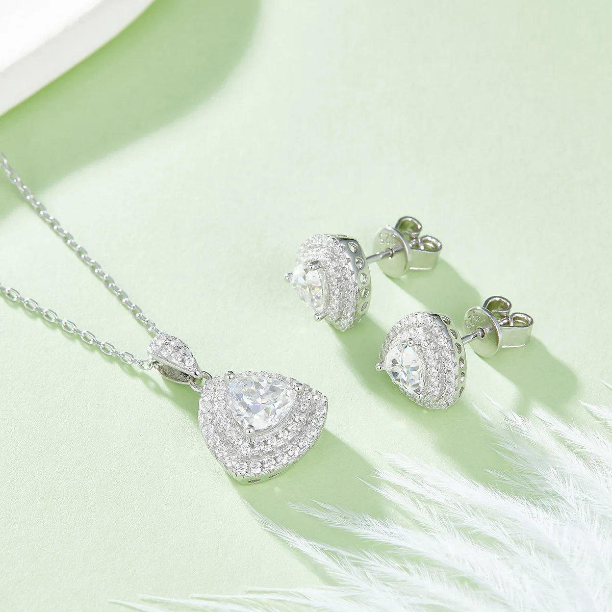 Luxury Pavé Trilliant S925 White-Gold-Plated Silver Moissanite Pendant Stud Earrings Jewelry Set