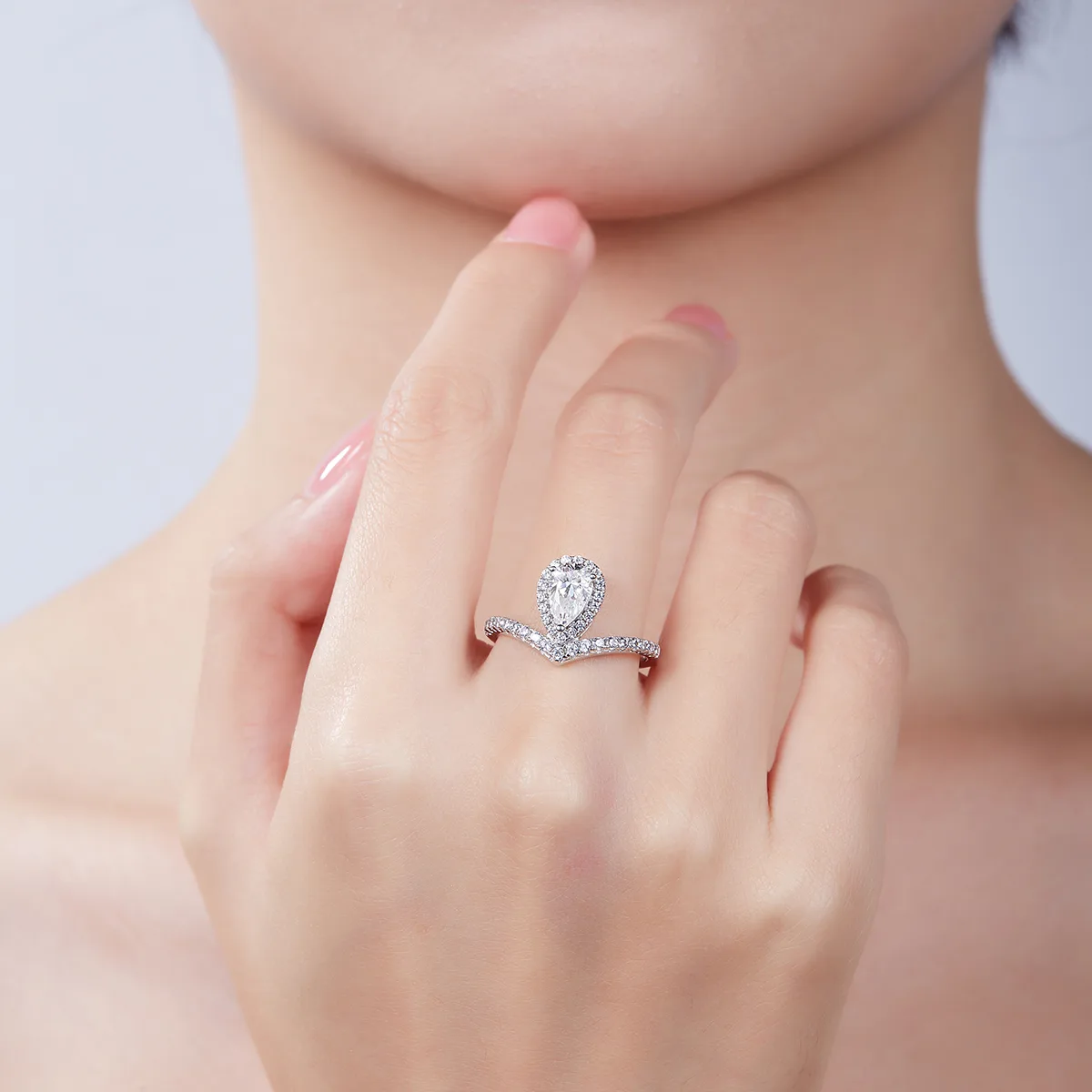V Minimalist Teardrop S925 White-Gold-Plated Silver Multi Moissanite Engagement Ring Women's Ring 1ct D