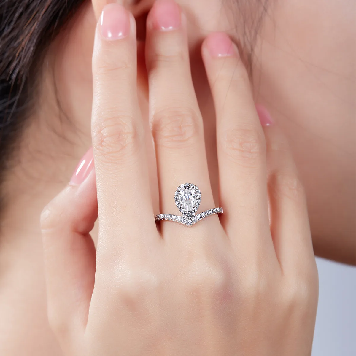 V Minimalist Teardrop S925 White-Gold-Plated Silver Multi Moissanite Engagement Ring Women's Ring 1ct D