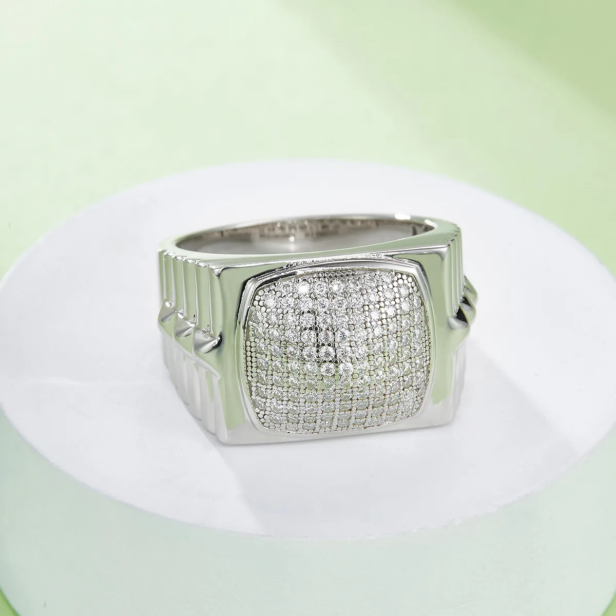 R3854 Luxury Pavé S925 White-Gold-Plated Silver Moissanite Men's Ring Melee Stones D 0.7ct