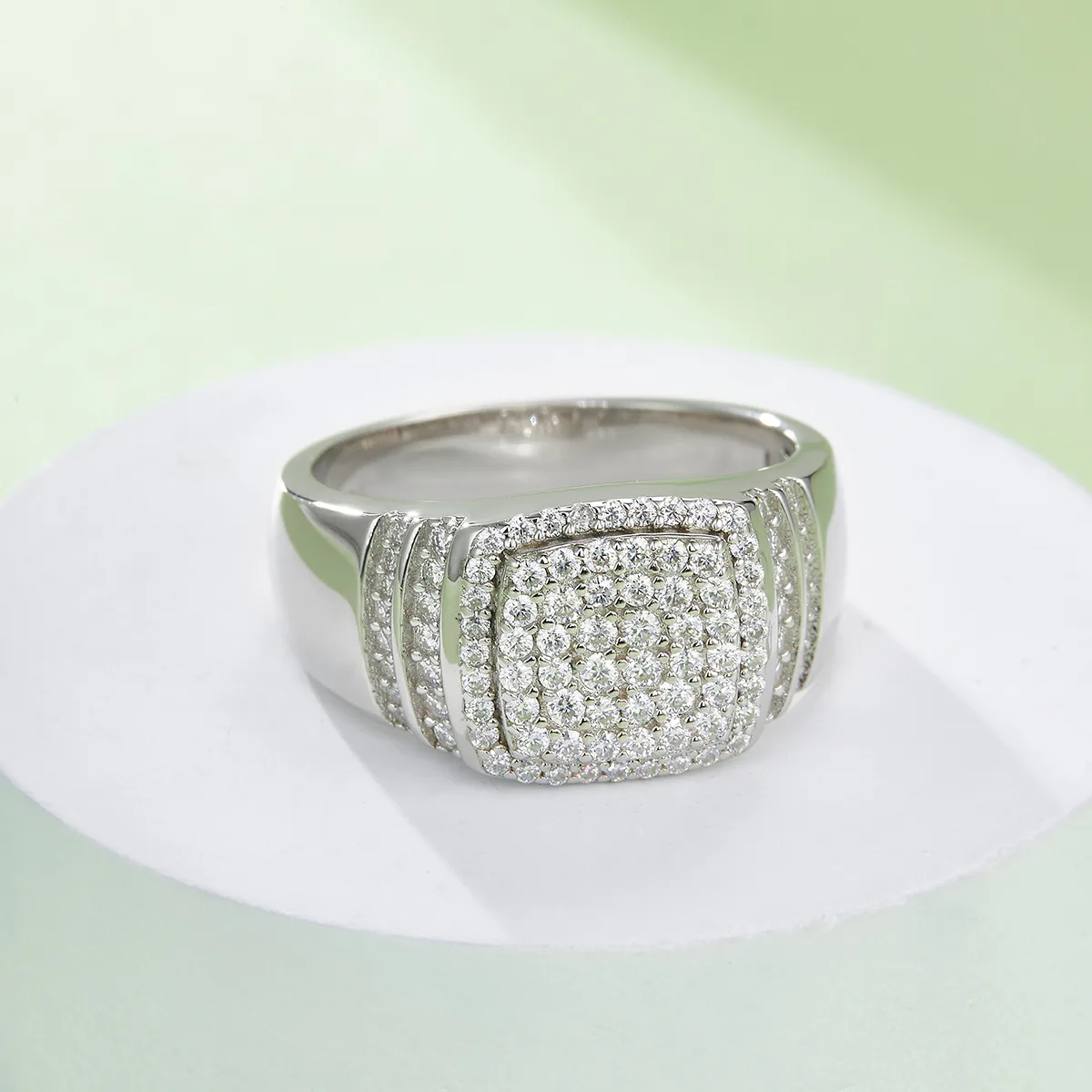 R6471 Luxury Pavé S925 White-Gold-Plated Silver Moissanite Men