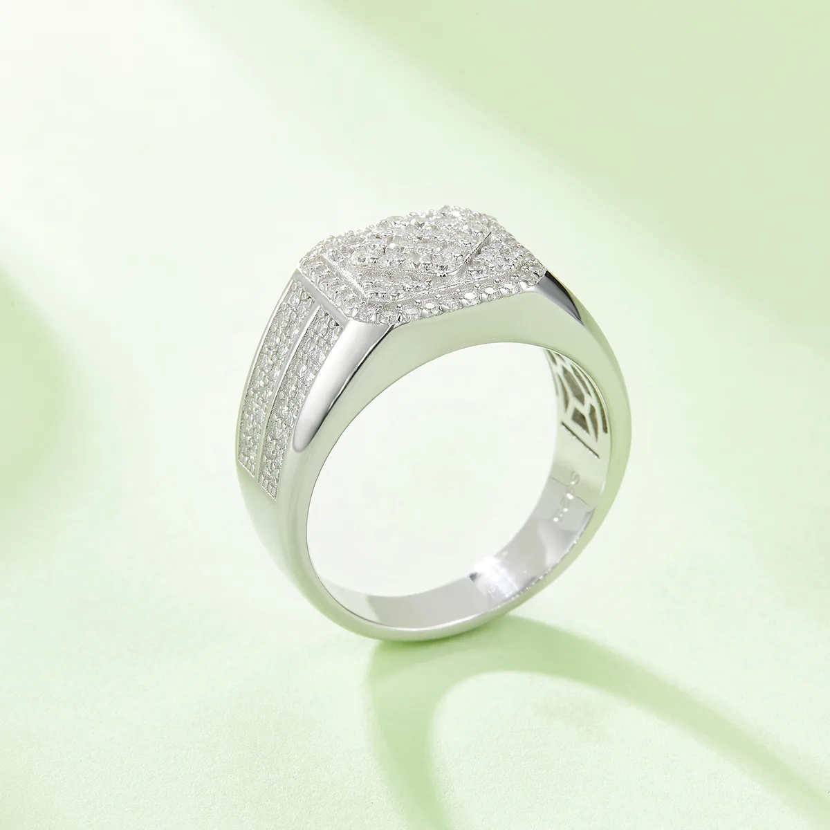 R6473 Luxury Pavé S925 White-Gold-Plated Silver Moissanite Men's Ring Melee Stones D 1.0ct