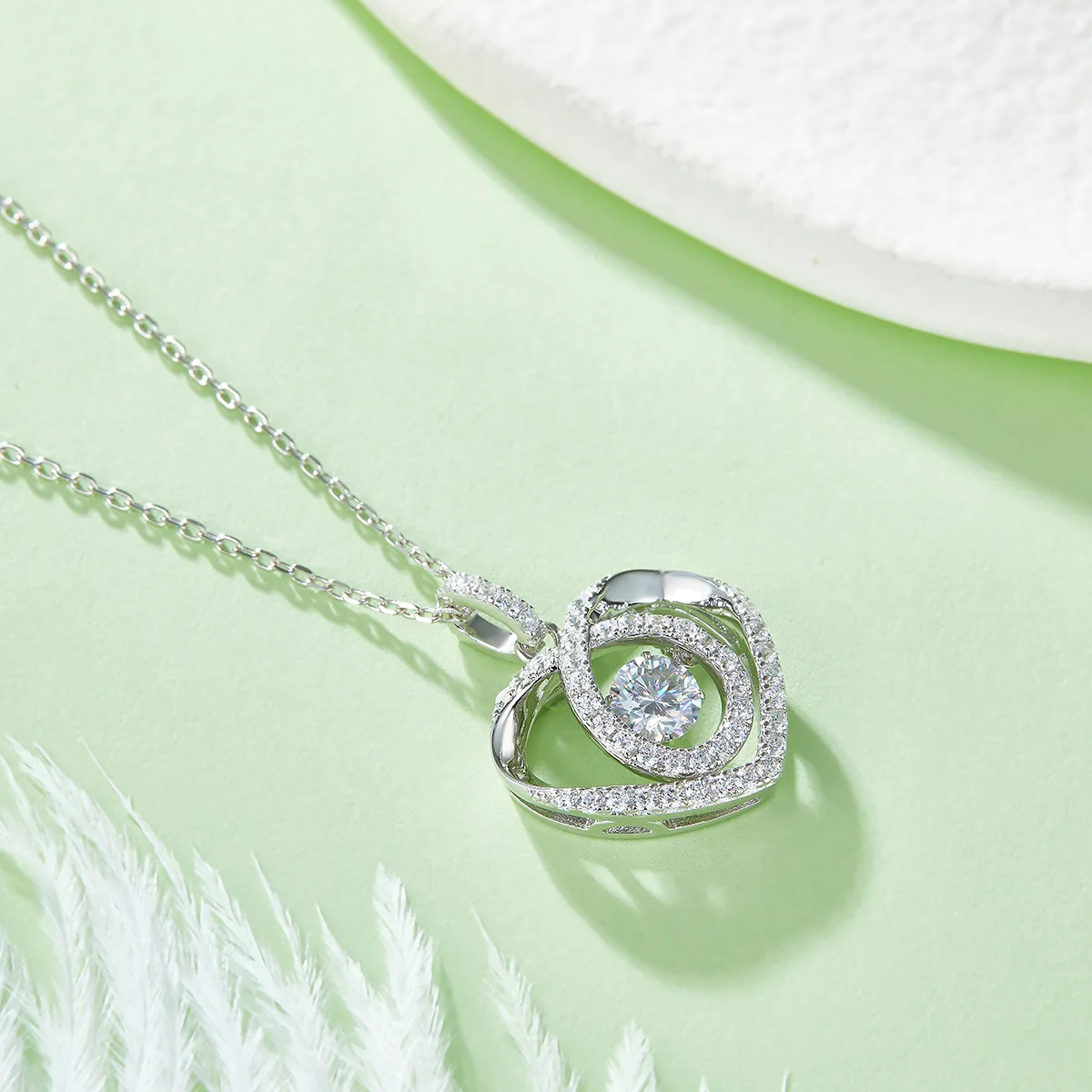 Spirit S925 White-Gold-Plated Silver Moissanite Necklace 0.5ct D - OLDW