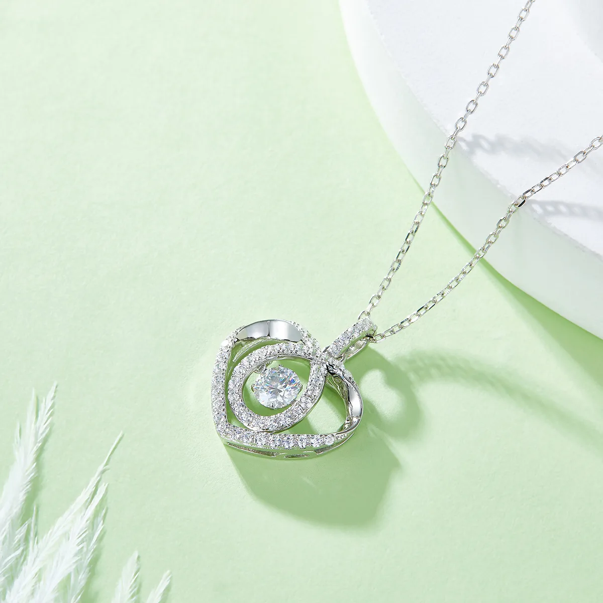 Spirit S925 White-Gold-Plated Silver Moissanite Necklace 0.5ct D - OLDW