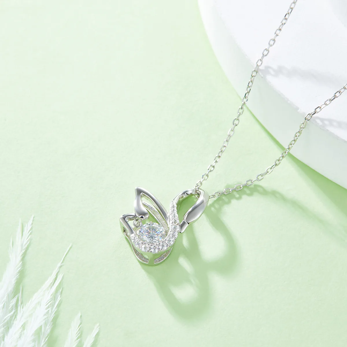 Spirit S925 White-Gold-Plated Silver Moissanite Necklace 0.5ct D - OLDX