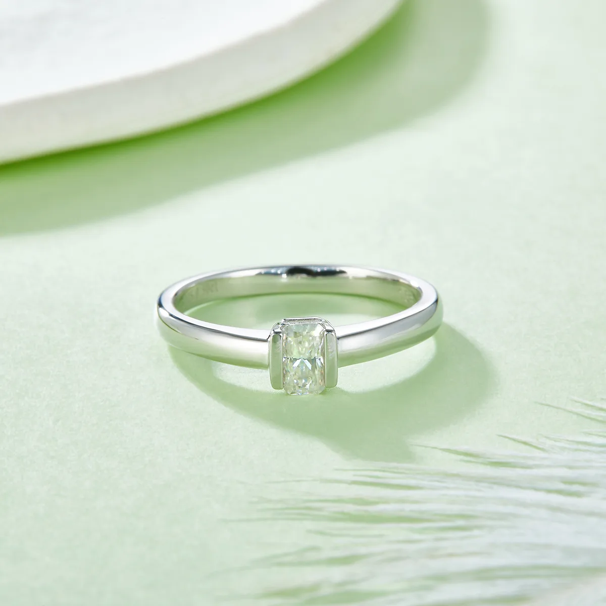 Minimalist Rectangle S925 White-Gold-Plated Silver Moissanite Engagement Ring Women's Ring 0.5ct D