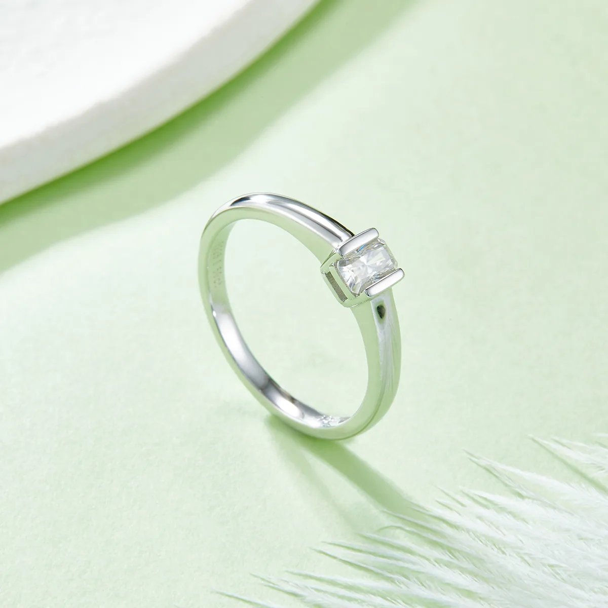 Minimalist Rectangle S925 White-Gold-Plated Silver Moissanite Engagement Ring Women's Ring 0.5ct D