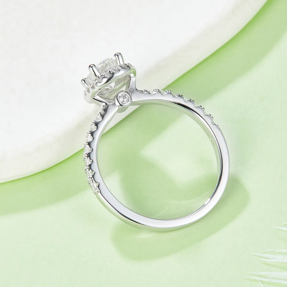 Light Luxury Oval S925 White-Gold-Plated Silver Moissanite Wedding Band Women