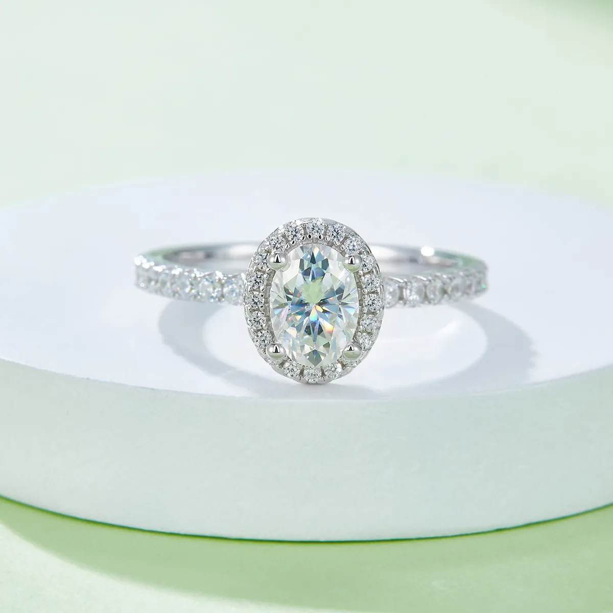 Light Luxury Oval S925 White-Gold-Plated Silver Moissanite Wedding Band Women