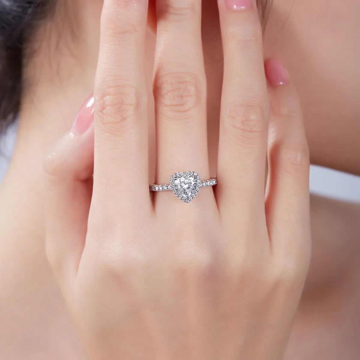 Light Luxury Heart S925 White-Gold-Plated Silver Moissanite Proposal Ring Women's Ring 1.0ct D
