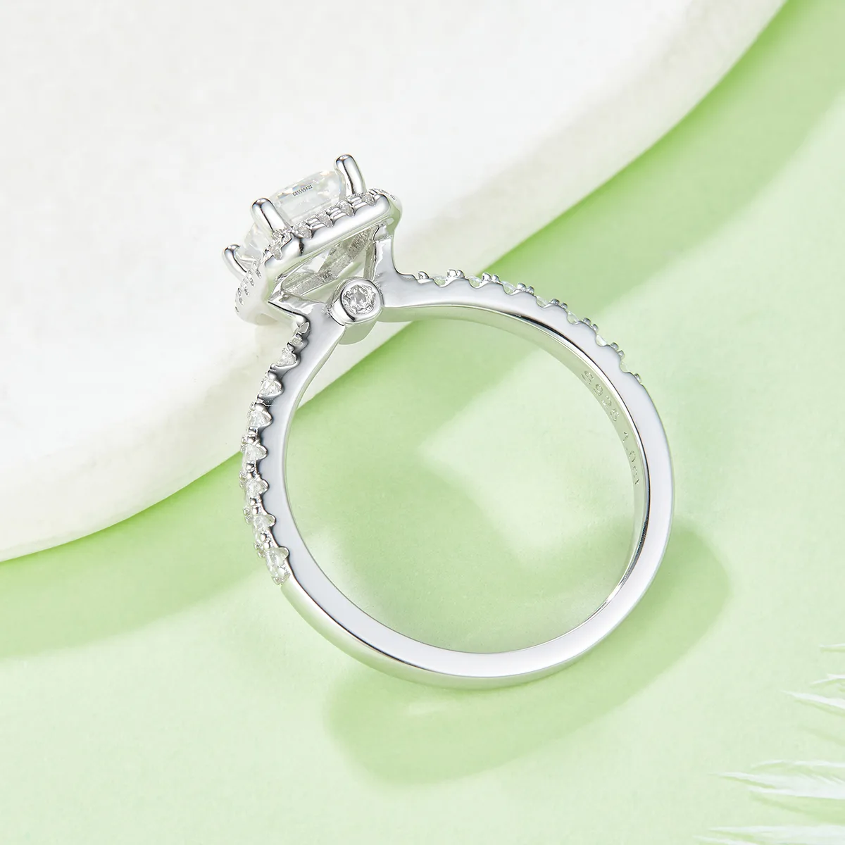 Light Luxury Rectangle S925 White-Gold-Plated Silver Moissanite Engagement Ring Women's Ring 1.0ct D
