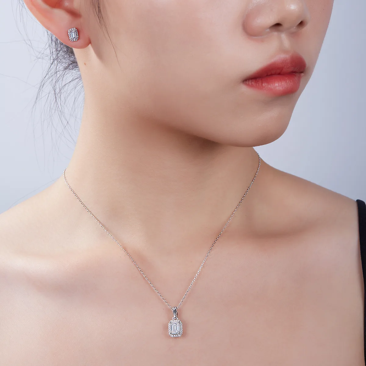 Light Luxury Rectangle S925 White-Gold-Plated Silver Moissanite Pendant Stud Earrings Jewelry Set
