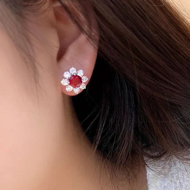 E006Y Lab-Grown Gemstone S925 White-Gold-Plated Silver Stud Earrings Sunflower Series 6.5mm/2.95ct