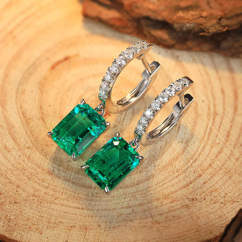 E099 Lab-Grown Emerald S925 White-Gold-Plated Silver Stud Earrings Center Stone 8*6mm/2.75ct
