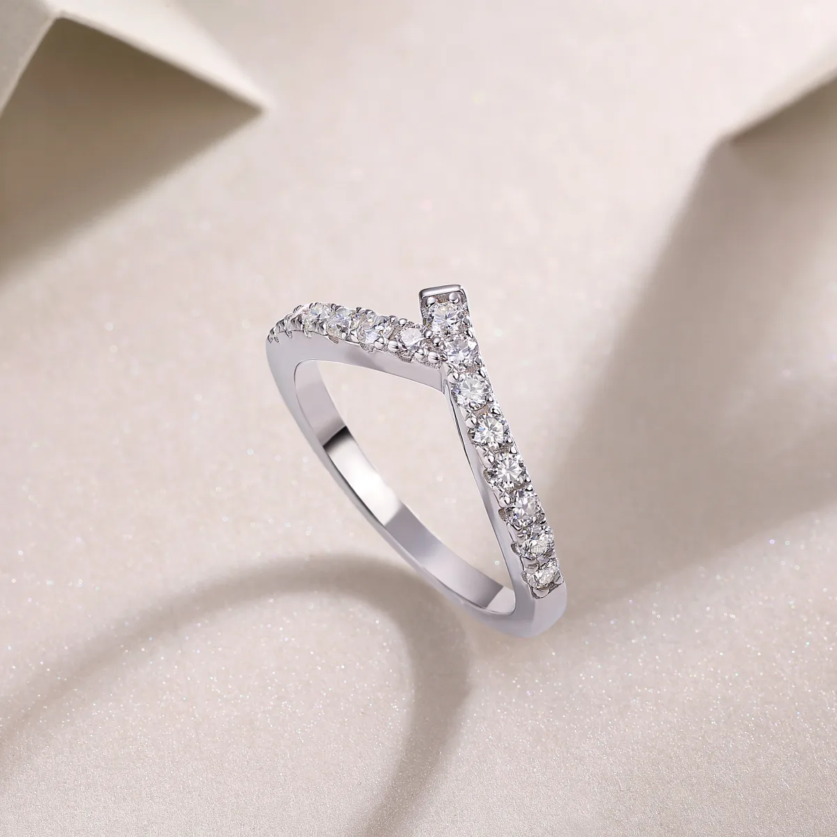R13210 S925 Silver 18K White Gold Engagement Ring Moissanite Melee 0.42CT