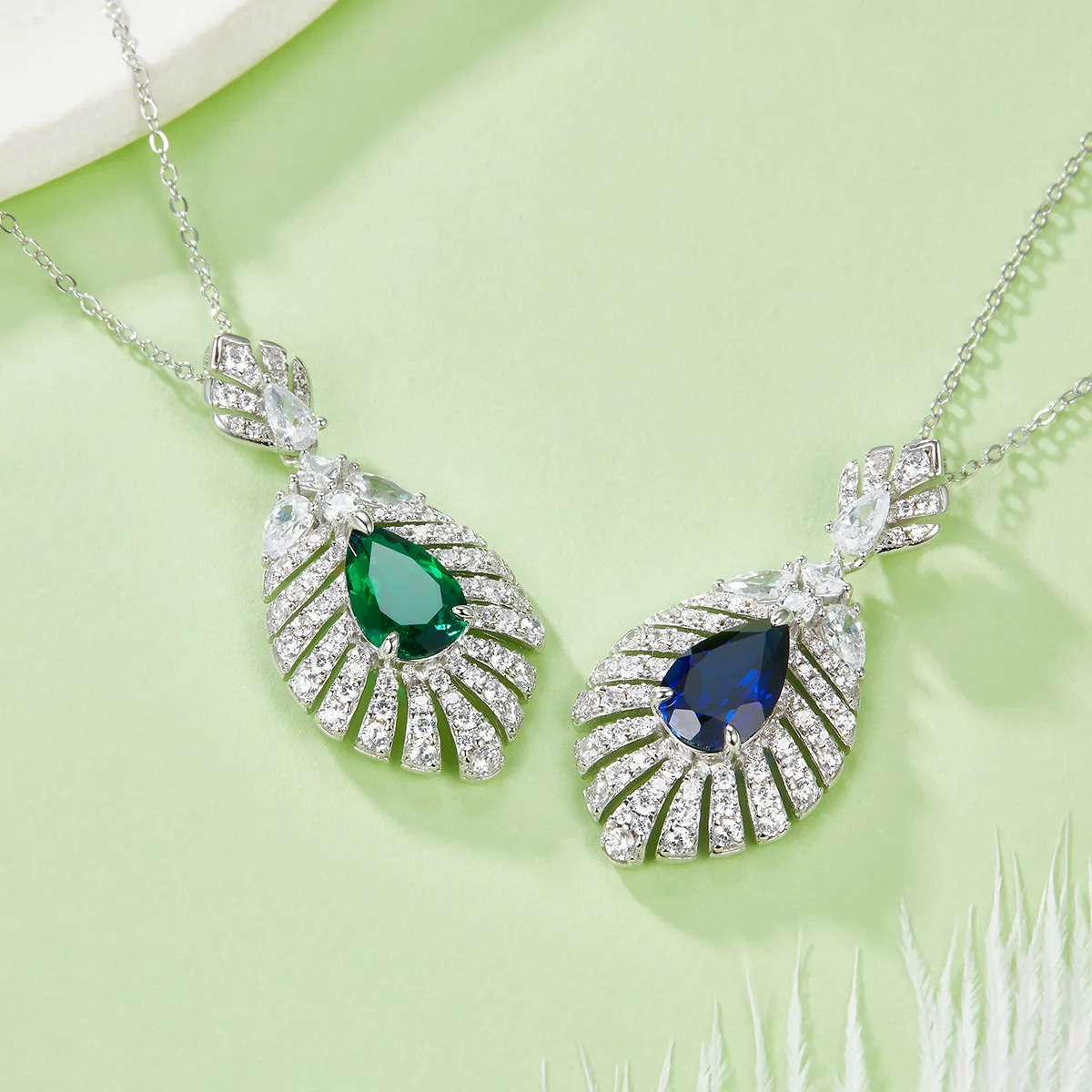 P0830 Pear Lab-Grown Gemstone S925 White-Gold-Plated Silver Necklace Center Stone 11*7mm/2.75CT