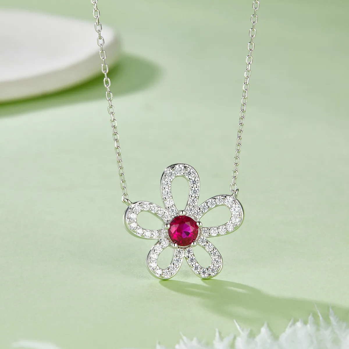 P3166-1-2 Round Lab-Grown Gemstone S925 White-Gold-Plated Silver Necklace 0.5CT