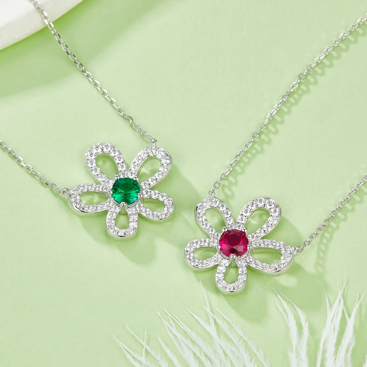 P3166-1-2 Round Lab-Grown Gemstone S925 White-Gold-Plated Silver Necklace 0.5CT