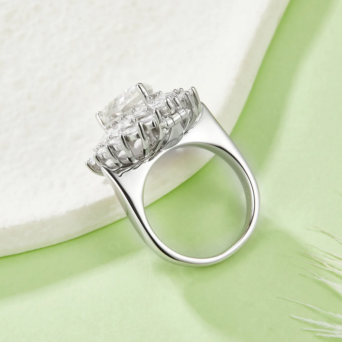 K230220026 S925 Silver 18K White Gold Pear Moissanite Women's Ring Proposal Ring 8*12mm/4.0CT
