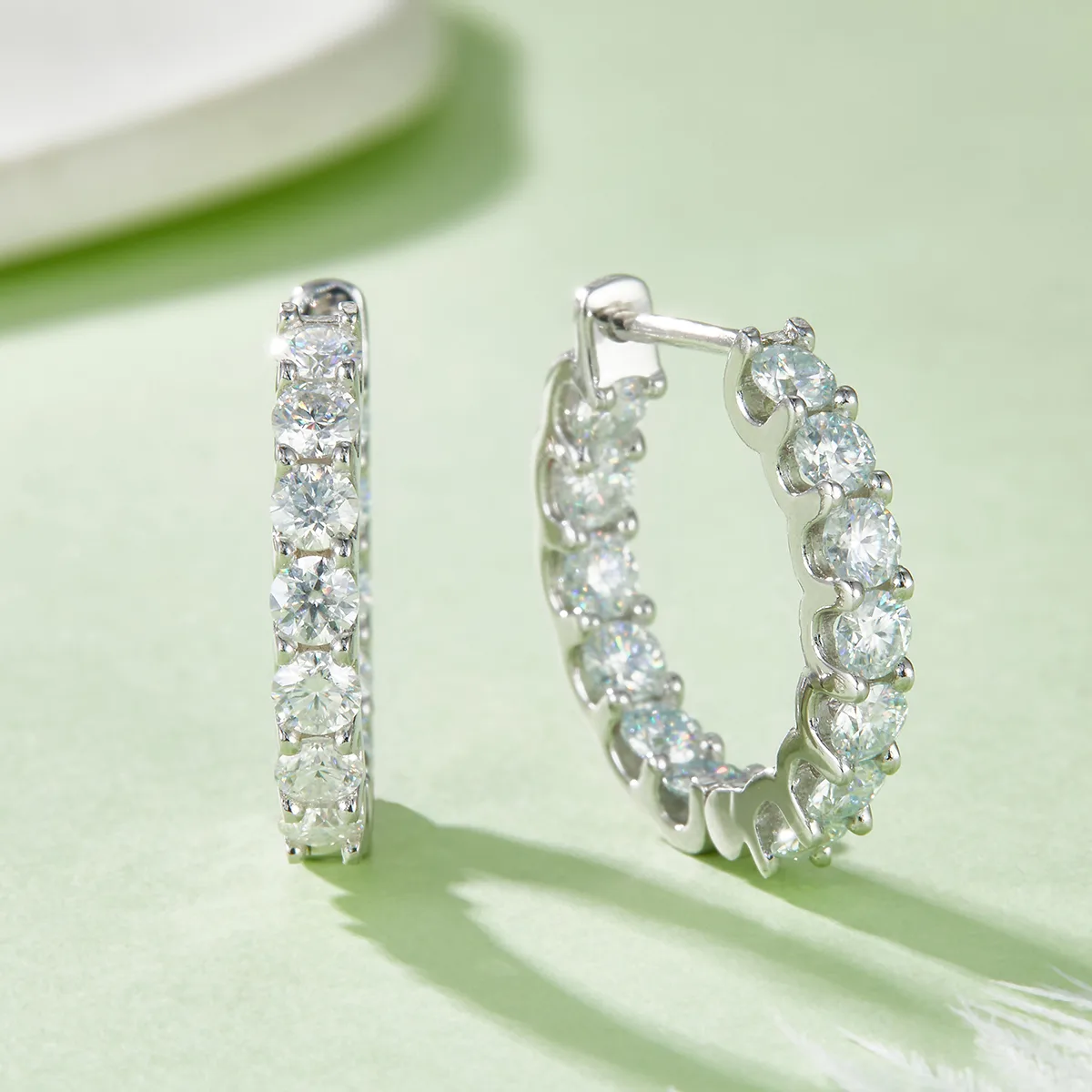 E240329004 S925 Silver 18K White Gold Half Earrings Moissanite Melee 3.0mm/2.6ct