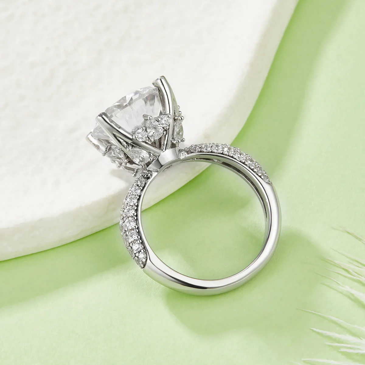 R221107012 S925 Silver 18K White Gold Round Moissanite Proposal Ring Women's Ring 11.0mm/5.0CT