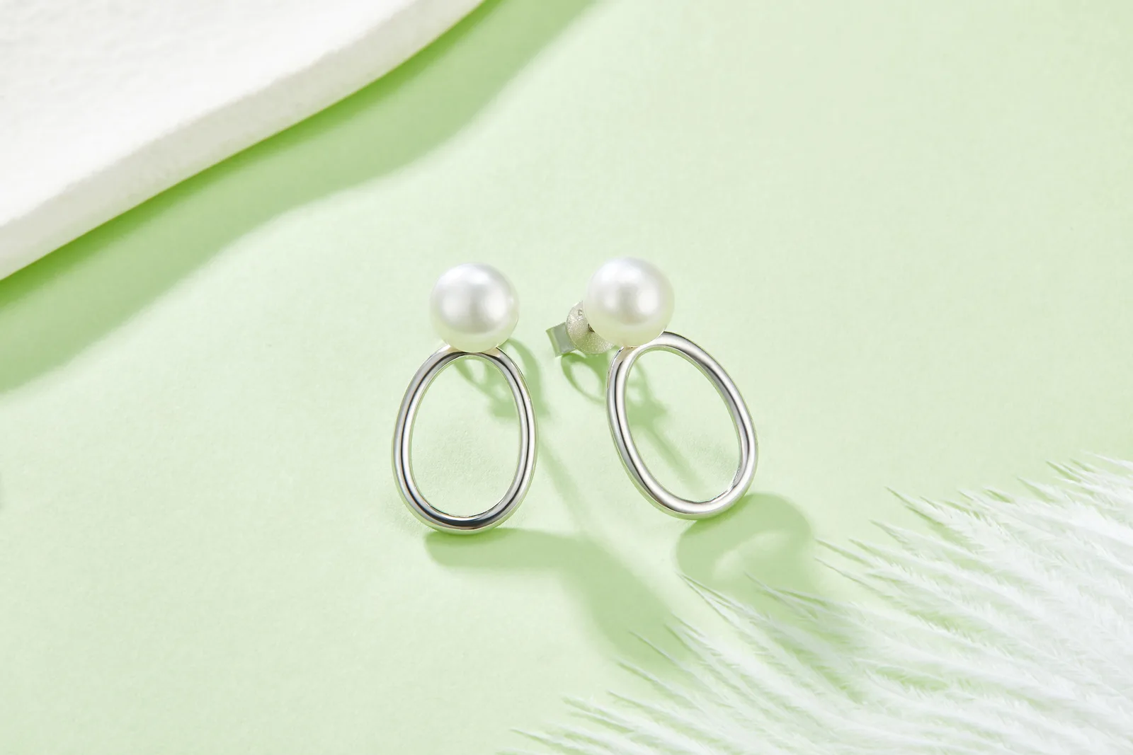 DSYE1 O Letter S925 White-Gold-Plated Silver Earrings Freshwater Pearl 7.0mm