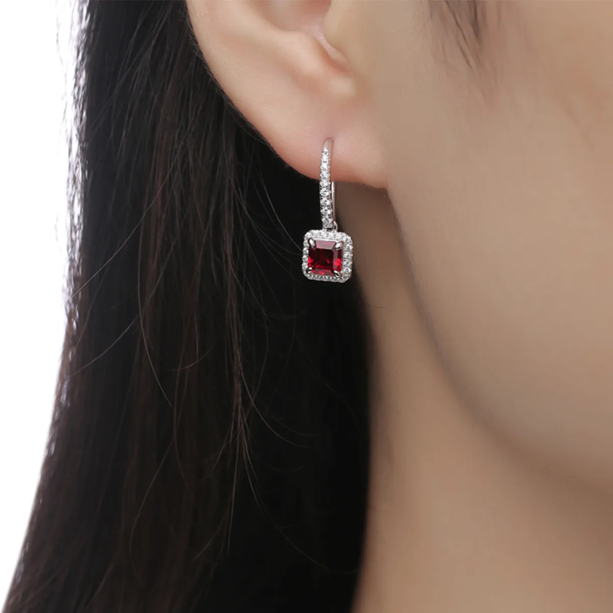 XSE0105 Lab-Grown Gemstone S925 White-Gold-Plated Silver Earrings Square 1.0ct