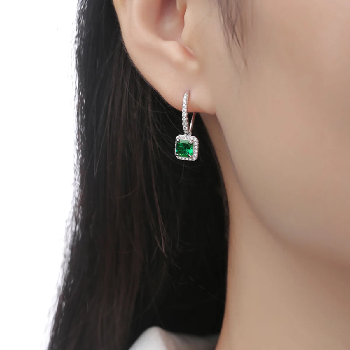 XSE0105 Lab-Grown Gemstone S925 White-Gold-Plated Silver Earrings Square 1.0ct
