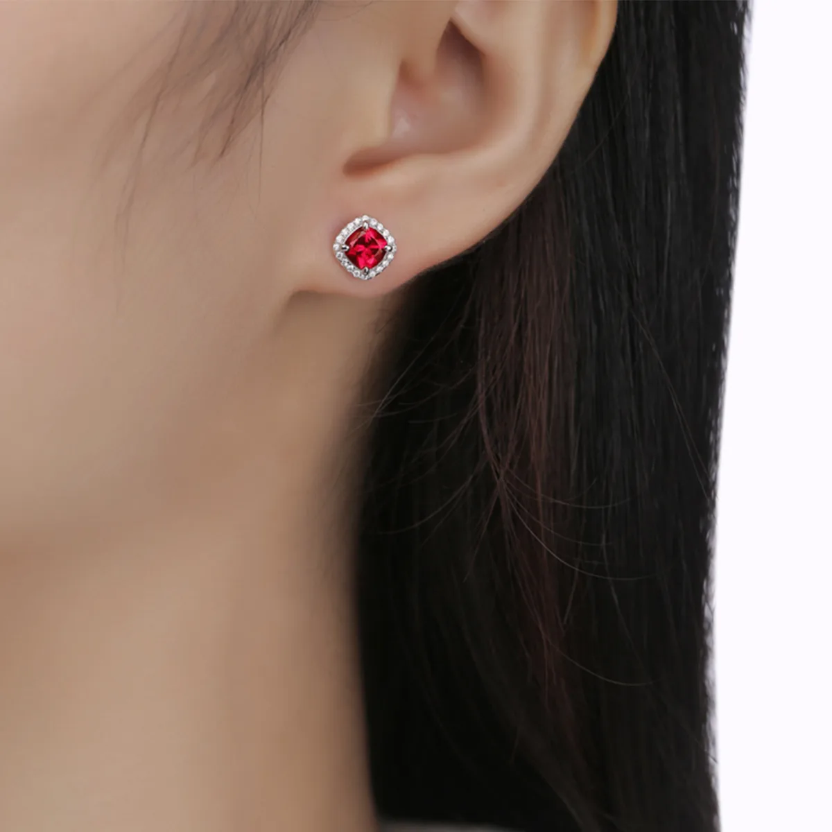 XSE0102 Lab-Grown Gemstone S925 White-Gold-Plated Silver Stud Earrings Cushion 1.0ct