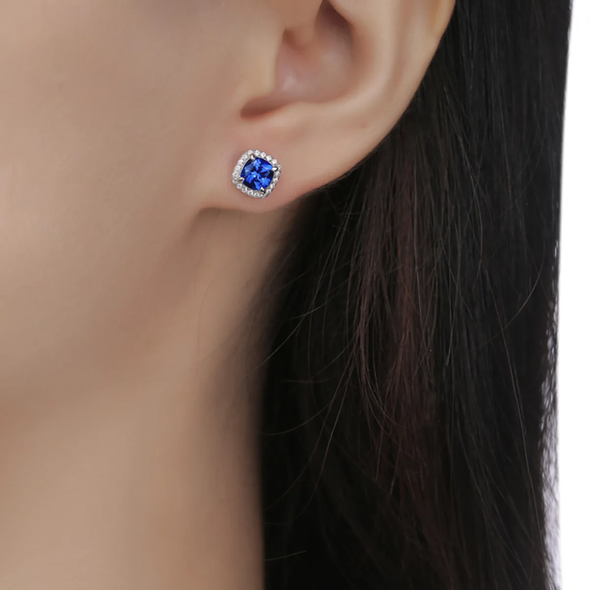 XSE0102 Lab-Grown Gemstone S925 White-Gold-Plated Silver Stud Earrings Cushion 1.0ct