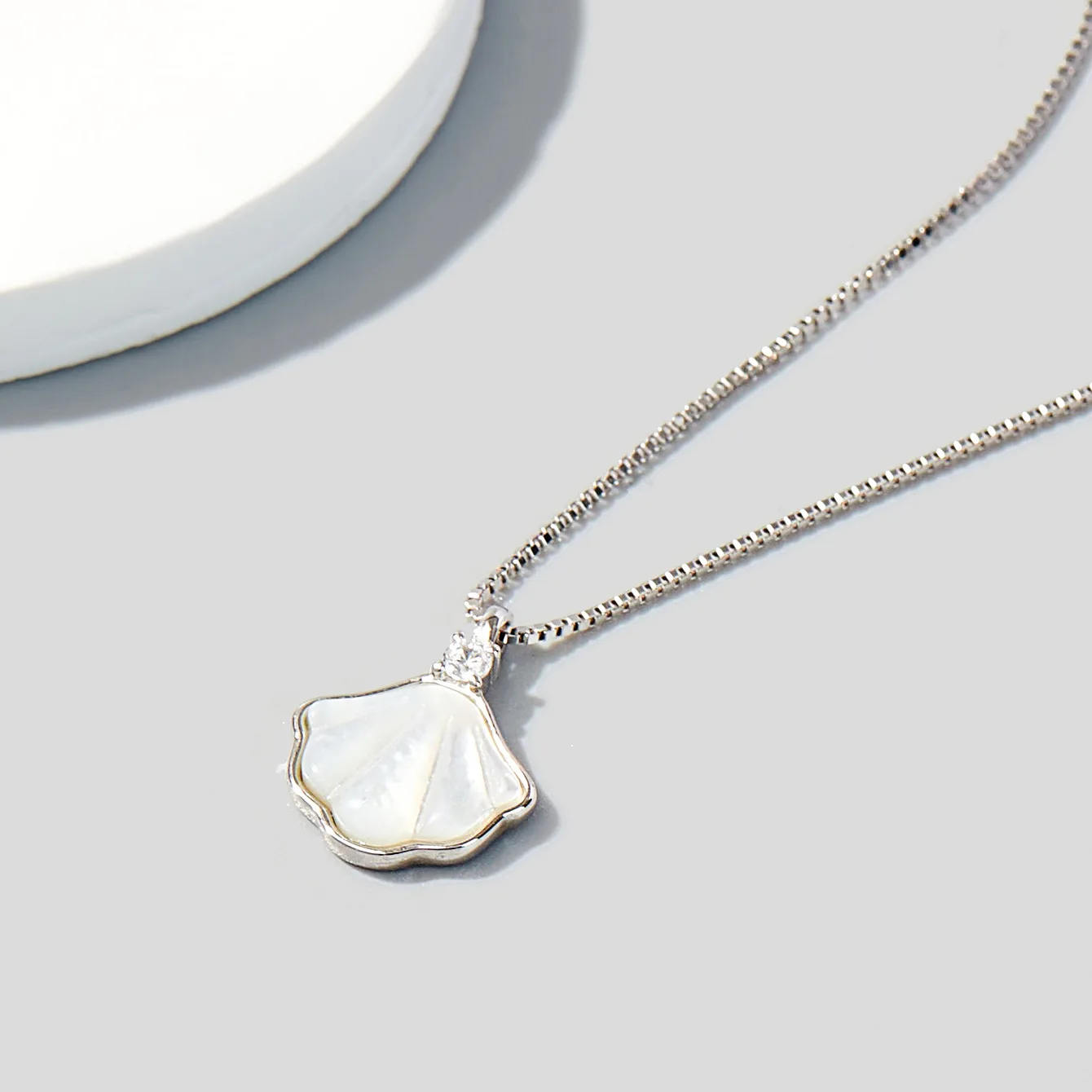 NS01321A1 S925 White-Gold-Plated Silver Necklace Collarbone Chain