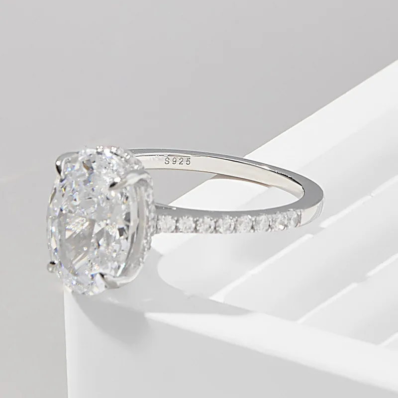 RS02672A1 S925 White-Gold-Plated Silver High-Carbon Diamond Confession Ring Ice-Cut White 8*12mm Oval
