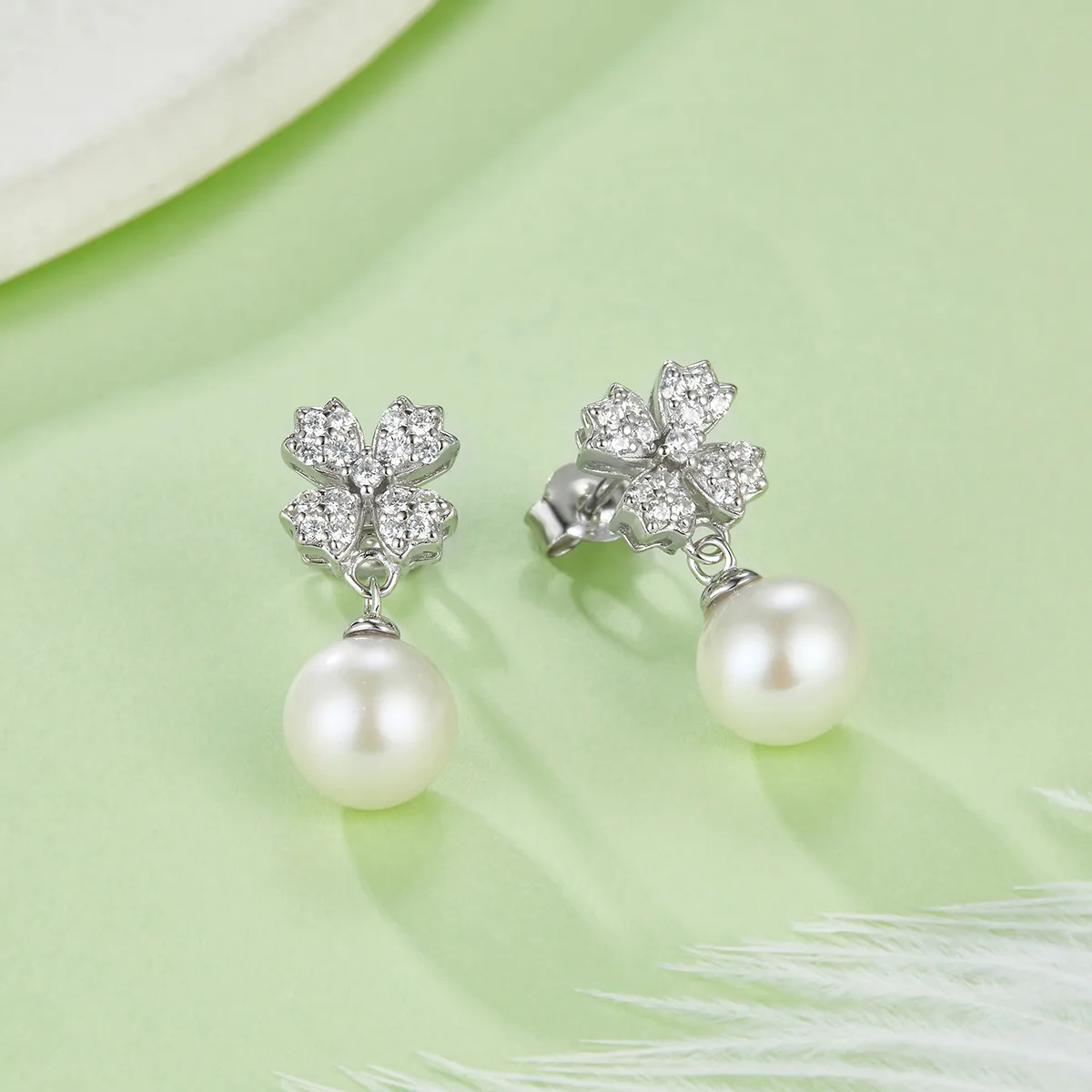 DSYE15 S925 White-Gold-Plated Silver Stud Earrings Freshwater Pearl