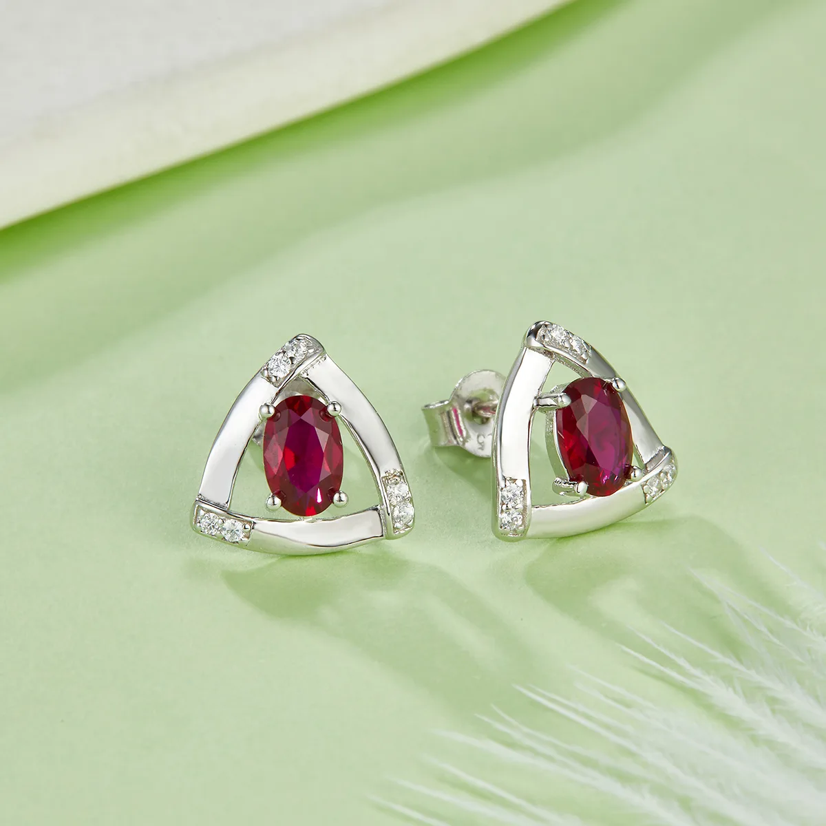 DSYE18 Synthetic Lab-Grown Gemstone S925 White-Gold-Plated Silver Stud Earrings 4*6MM