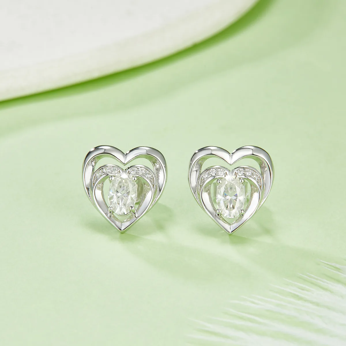DSYE5 Oval Synthetic Gemstone S925 White-Gold-Plated Silver Stud Earrings 4*6MM