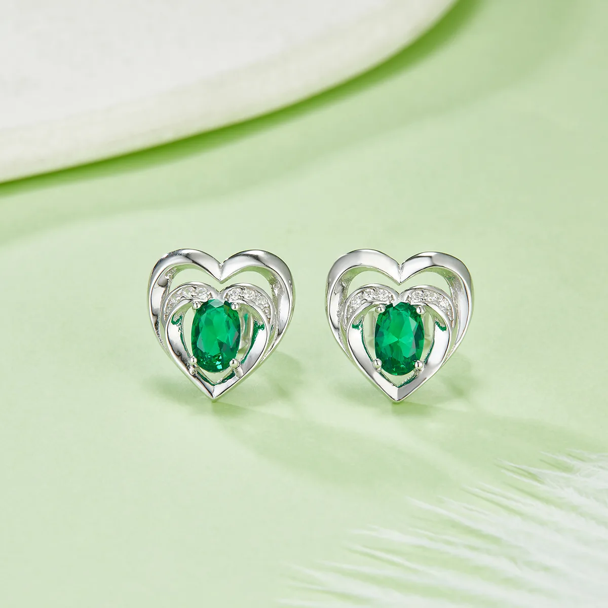 DSYE5 Oval Synthetic Gemstone S925 White-Gold-Plated Silver Stud Earrings 4*6MM